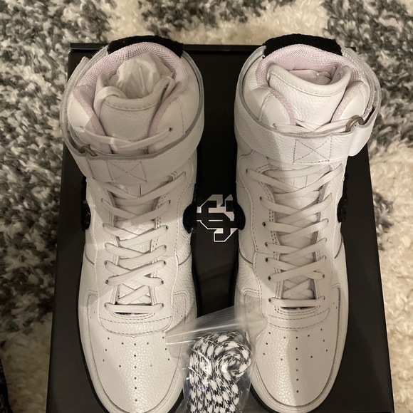 John Geiger GF-01 - Picture 1 of 7
